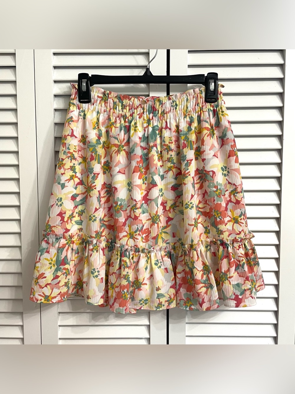 LC Lauren Conrad Floral Ruffle Coral Green Knee Length Skirt Pull On Summer Sz M